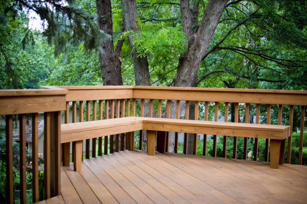 multi level deck built in seating